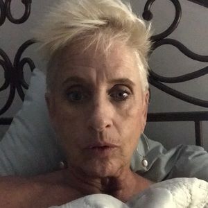 Meet your Posher, Cynthia